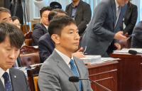 이복현 금감원장 “은행 횡령 직원 형사고소 기준 바꿔야”
