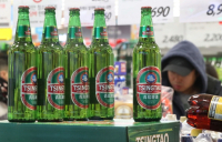‘방뇨 논란’에 중국 맥주 수입 42.6%↓…일본 맥주만 웃었다
