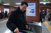 오세훈 “기후동행카드,  신용카드 충전 4월에 가능할 듯”