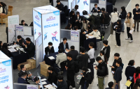 3월 취업자 17만3천명 ↑…37개월 만에 최소 증가폭