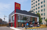 맥도날드, 친환경 매장 오픈 ‘행복의 버거’ 전달