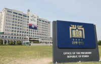 명태균 카톡 폭로에…대통령실 “‘오빠’는 김여사 친오빠”
