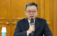 “고강도 인적 쇄신”… 신한금융그룹, 9개 자회사 CEO 교체