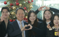 진옥동 신한금융 회장 “주도권 갖고 일하는 진정한 프로가 돼 달라”