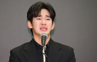 김수현 “故김새론 미성년자 때 교제 안해…수사기관 통해 검증”