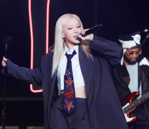 로제 ‘아메리칸 뮤직 어워즈’ 2개 부문 후보