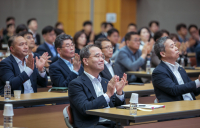 이찬우 농협금융 회장 “인구 문제 위기 아닌 기회…혁신 비즈니스 창출해야”