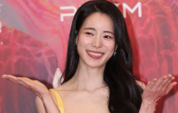 배우 임지연, 마이바흐 타고 한성자동차 앰배서더 첫 선