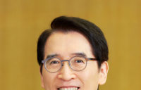 신창재 교보생명 의장 “보험시장 혼탁…고객 중심으로 변화해야”